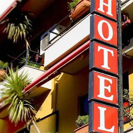 Lugano Hotel 地拉那 外观 照片